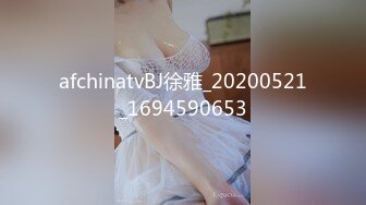 大神潜入医院女厕刚好拍到正在拉屎的美女护士