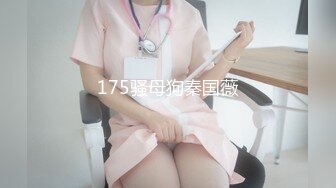 监控破解偷拍中年大叔和丰满少妇酒店开房