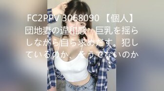 洗浴中心内部员工偷窥纹身大奶子美女换衣服