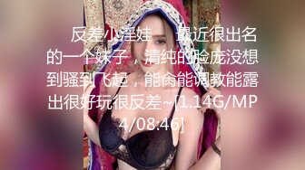 国产麻豆AV MCY MCY0018 小偷入户把少妇操高潮 夏晴子