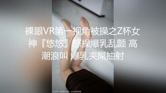 偷拍齐刘海披肩发碎花连衣裙小美女追了一路才拍到脸