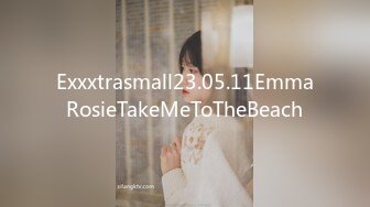 Exxxtrasmall23.05.11EmmaRosieTakeMeToTheBeach